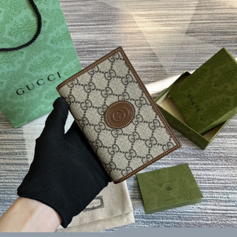G*u*i wallets & purse
